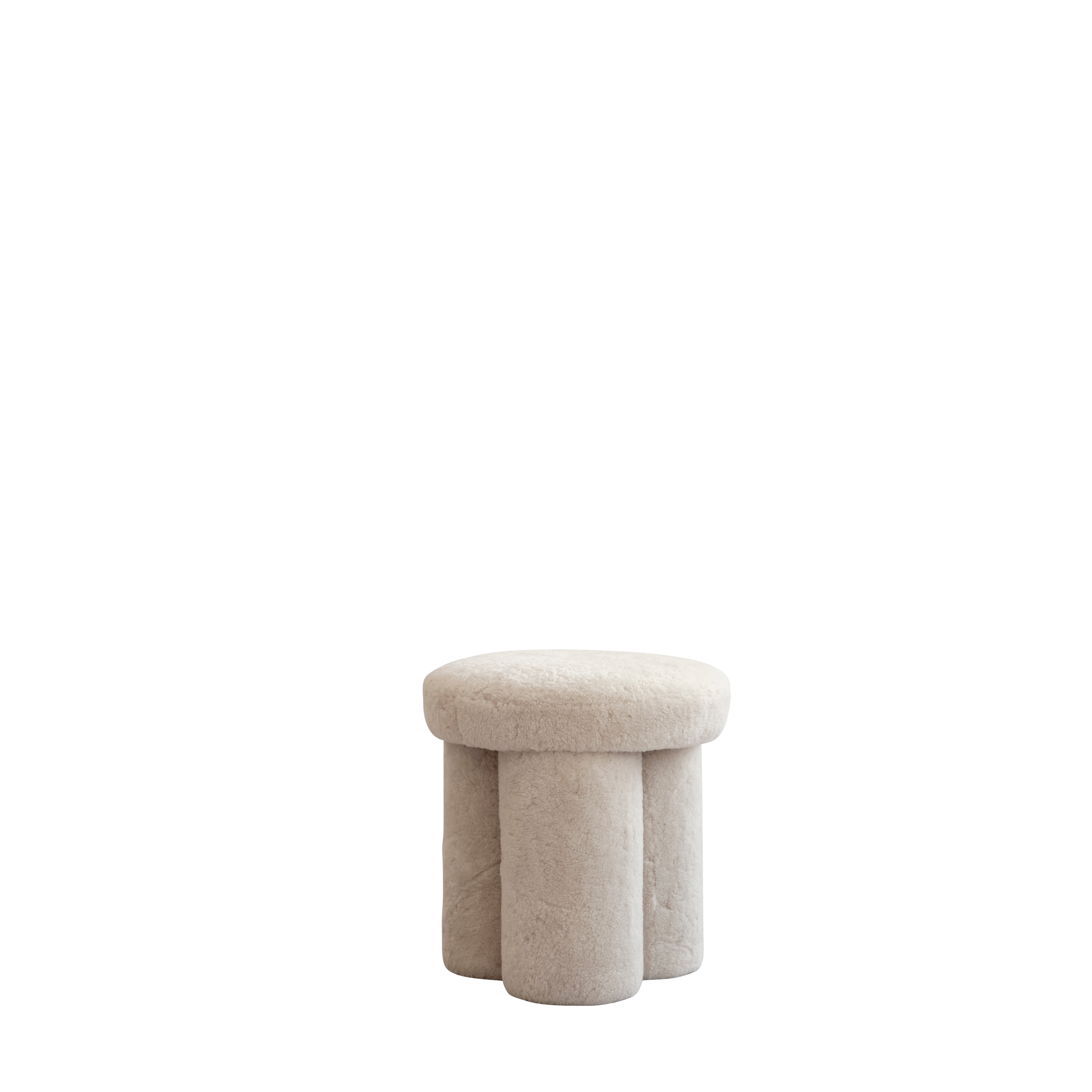Big Foot Footstool (Sheepskin) – House of Forbes